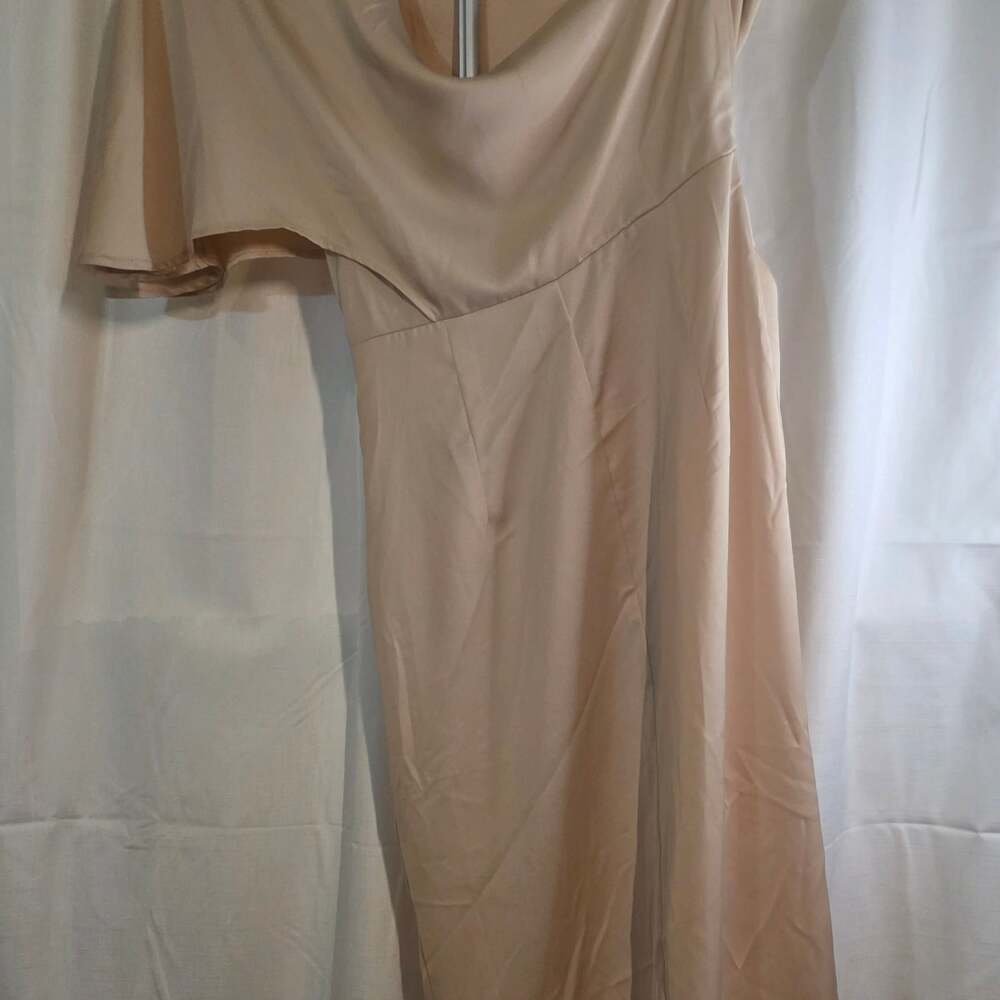 CUPSHE Women's Beige Braylee Satin One-Shoulder Sheath Dress